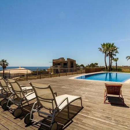Detached House, 5 Bedrooms In Casa vacanze *